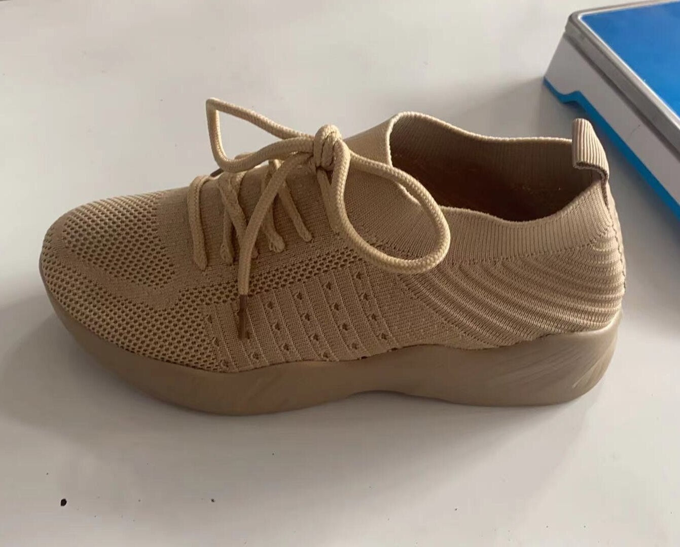 Kaki / 35,Kaki / 36,Kaki / 37,Kaki / 38,Kaki / 39,Kaki / 40,Kaki / 41,Kaki / 42,Kaki / 43