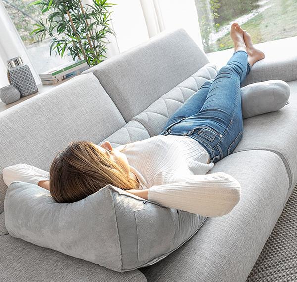Coussin de lecture triangulaire - Appui-tête & Poche latérale