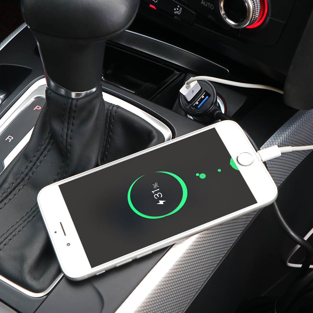 Chargeur rapide 4 ports USB pour voiture